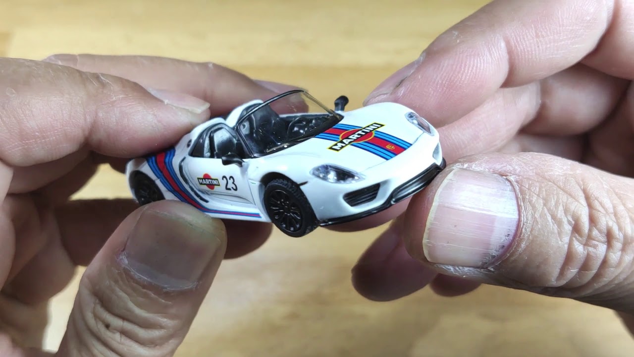 1/64 Schuco Porsche 918 Martini white香港限定版