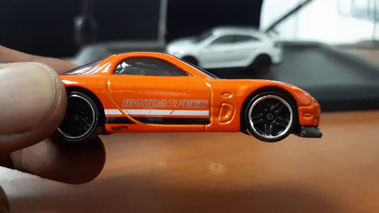 Hot Wheels ’95 Mazda RX7