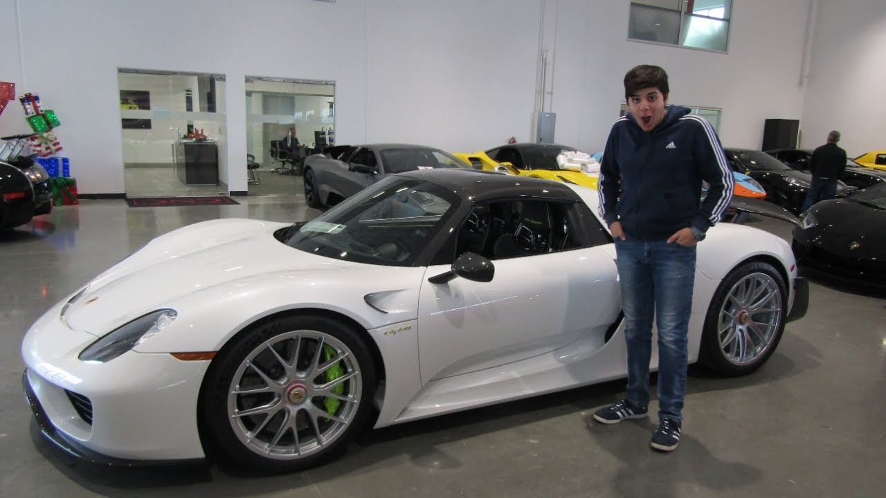 PORSCHE 918 SPYDER And Insane Others at CNC Motors!