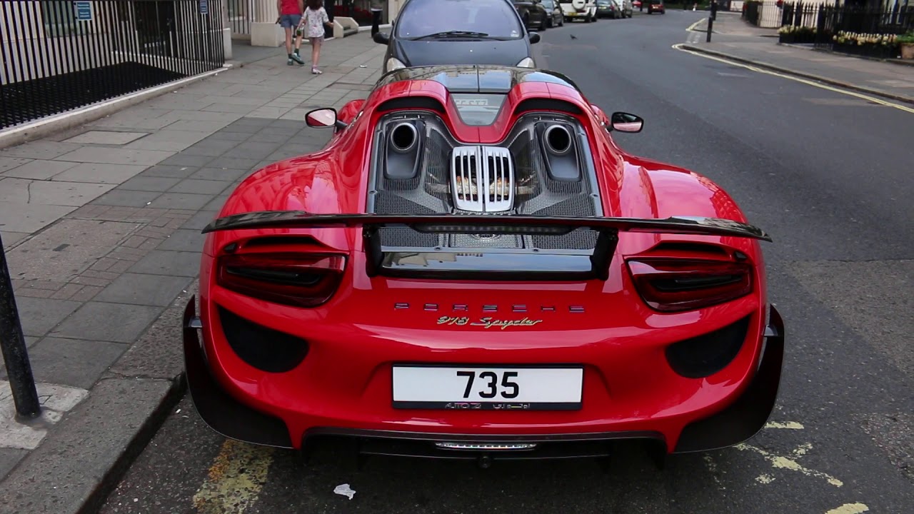 Porsche 918 in London